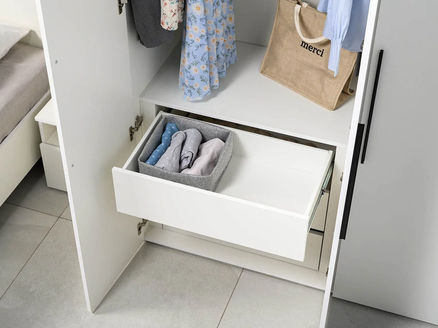 Эйр шкаф для одежды 13.182 Белый