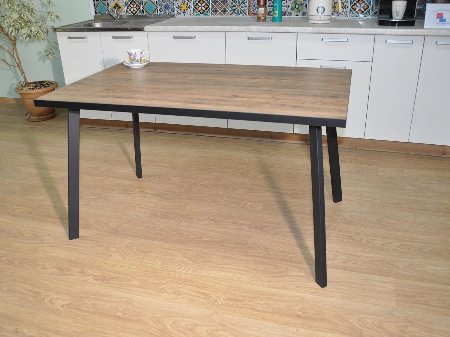 Стол обеденный Боро Черный / Дуб Велингтон