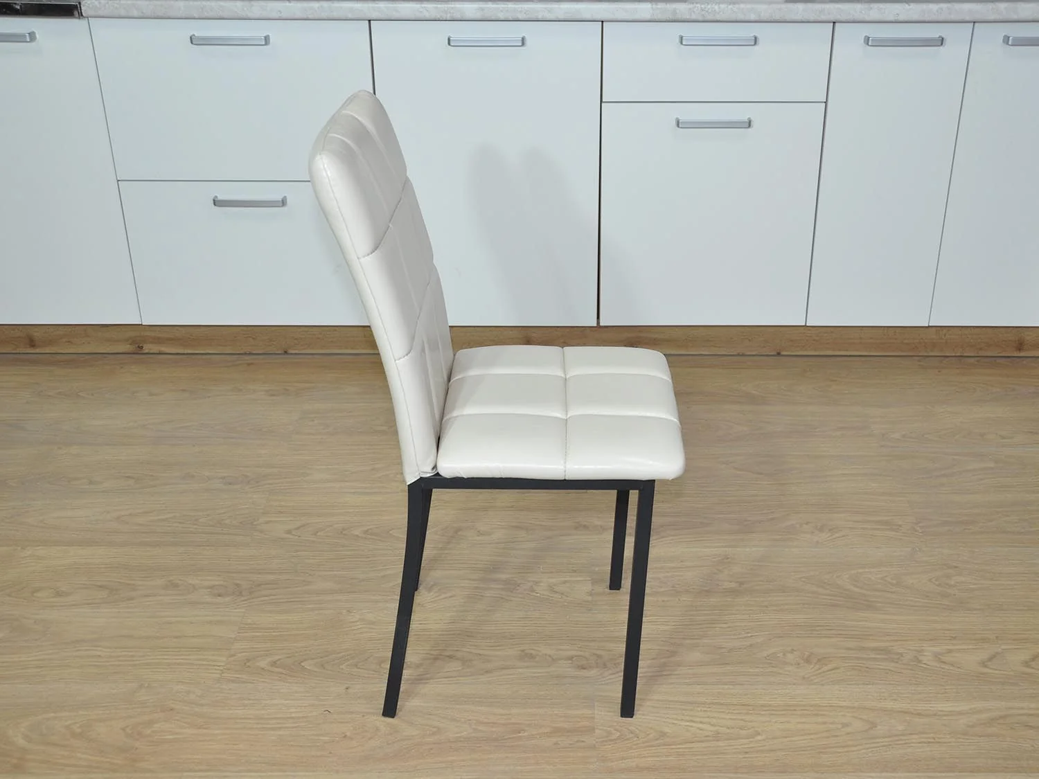 Стул ТЕКС-2 / черный/бежевый