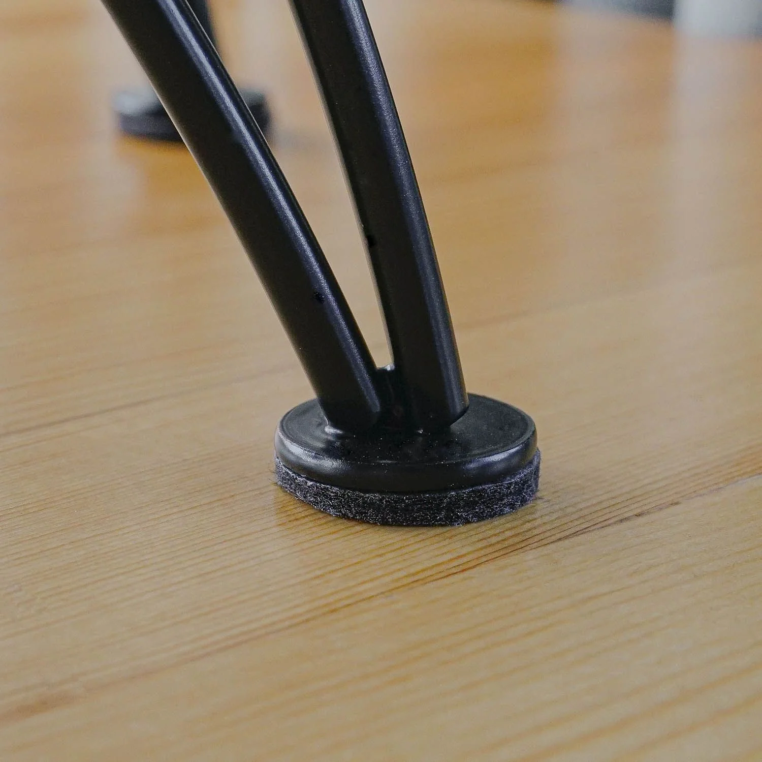 Подставка для цветов Арка 5 Черный