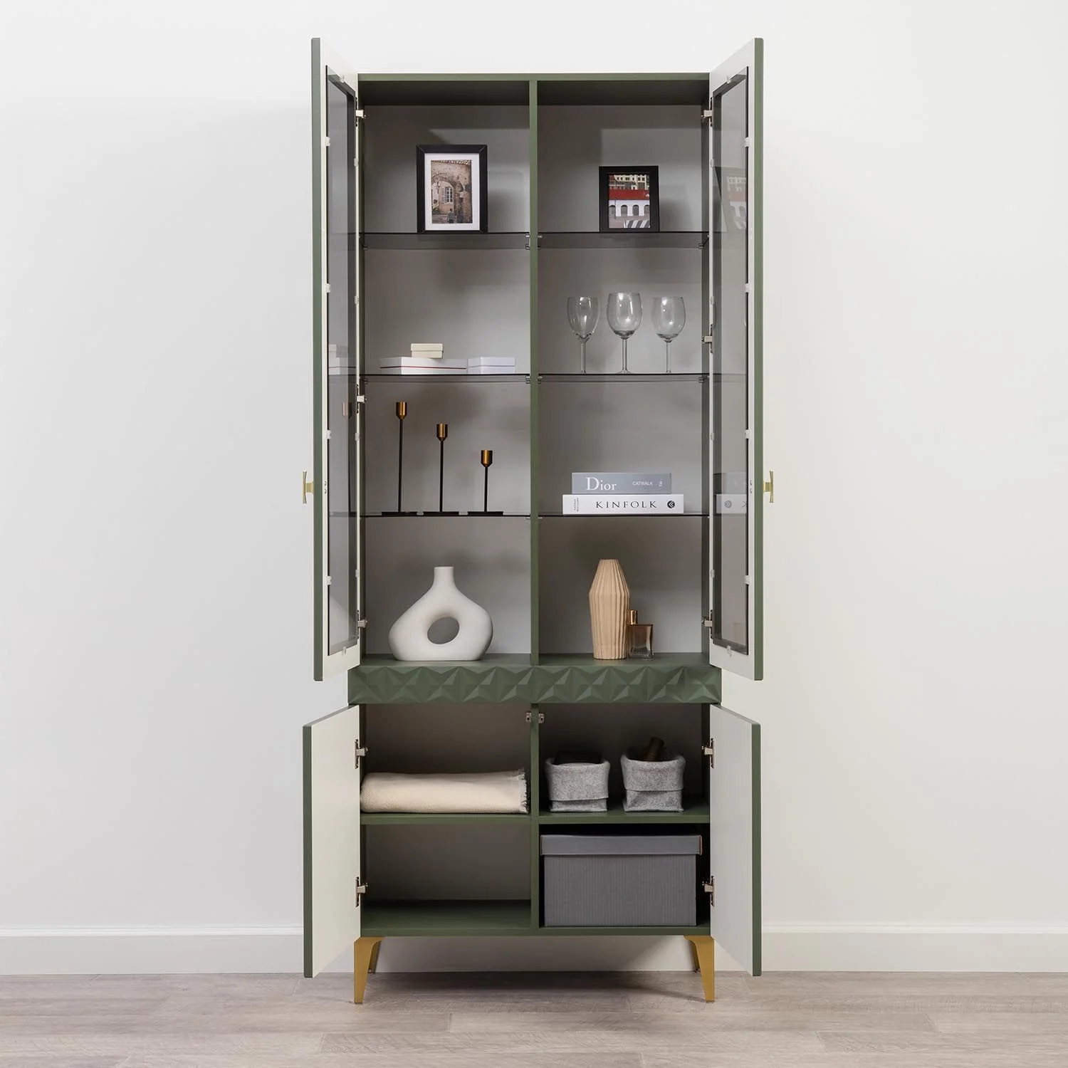 Марион шкаф-витрина 16.397.02 Дымчатый зеленый / Олива шагрень