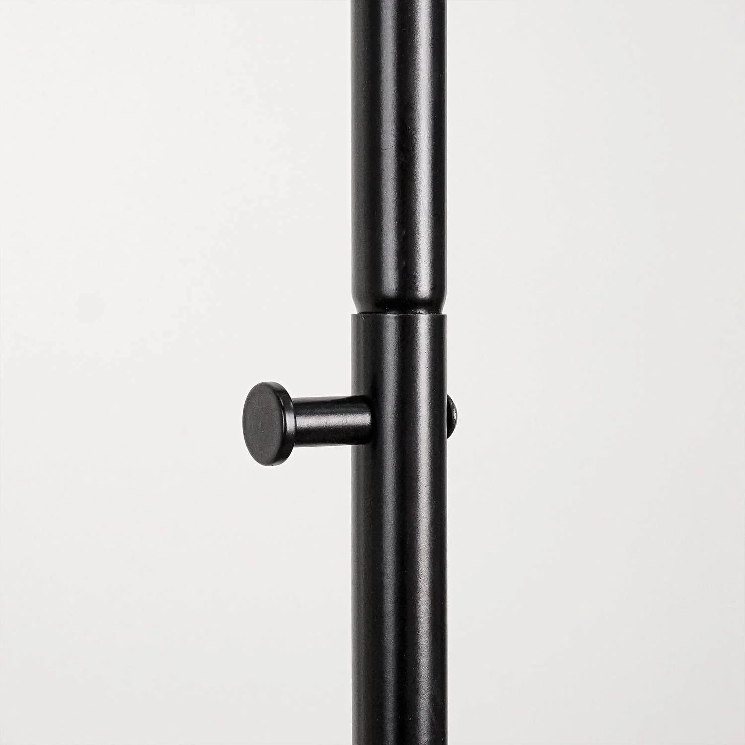 Вешалка гардеробная Валенсия 32М Черный