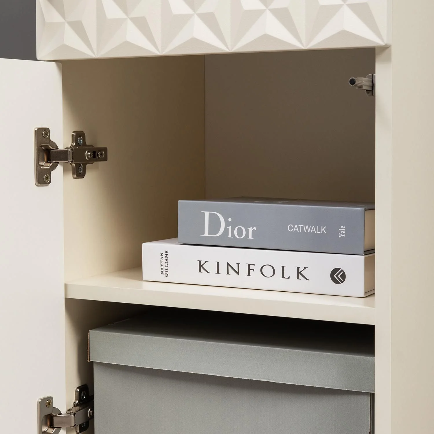 Марион шкаф-пенал 16.333.01 Слоновая кость