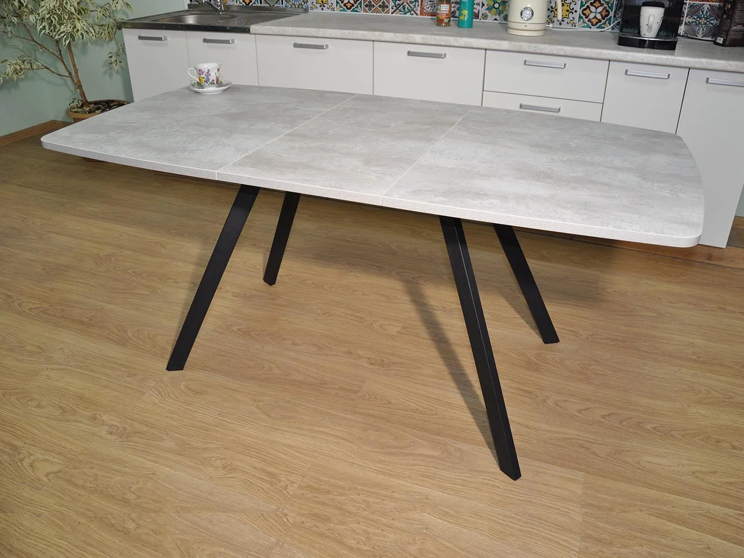 Стол обеденный Орфей Черный / цемент светлый