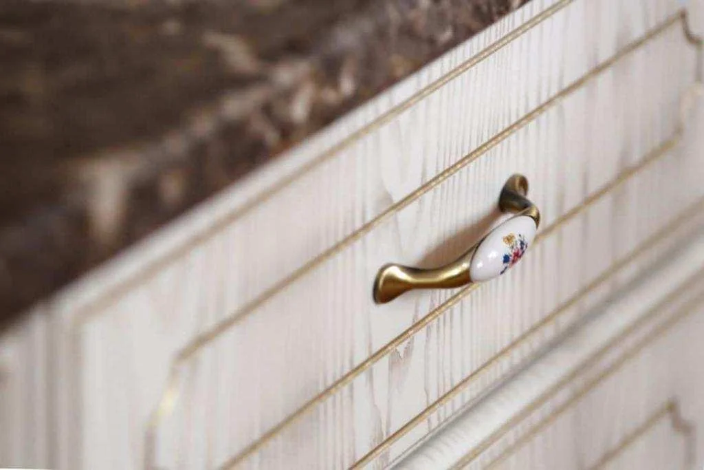 Кухня Анжелика 2800 с пеналом / ясень патина