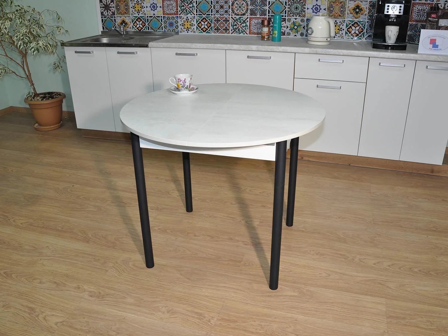 Стол обеденный Ники Черный / Бетон пайн белый