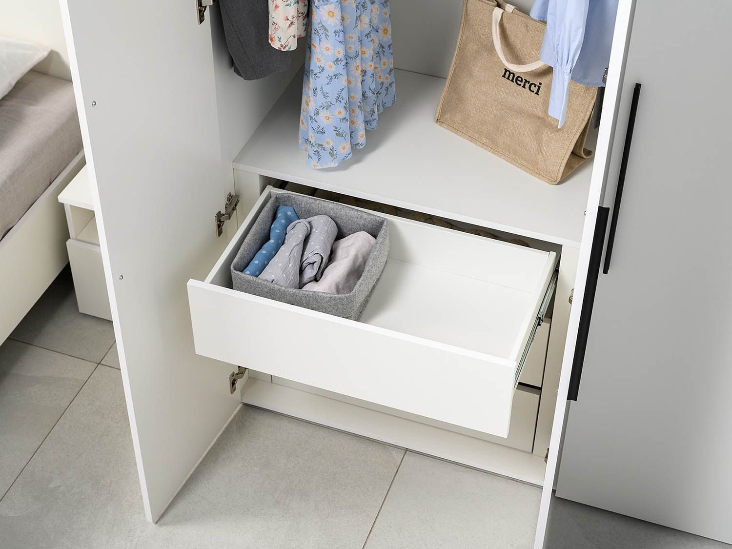 Эйр шкаф для одежды 13.182 Белый