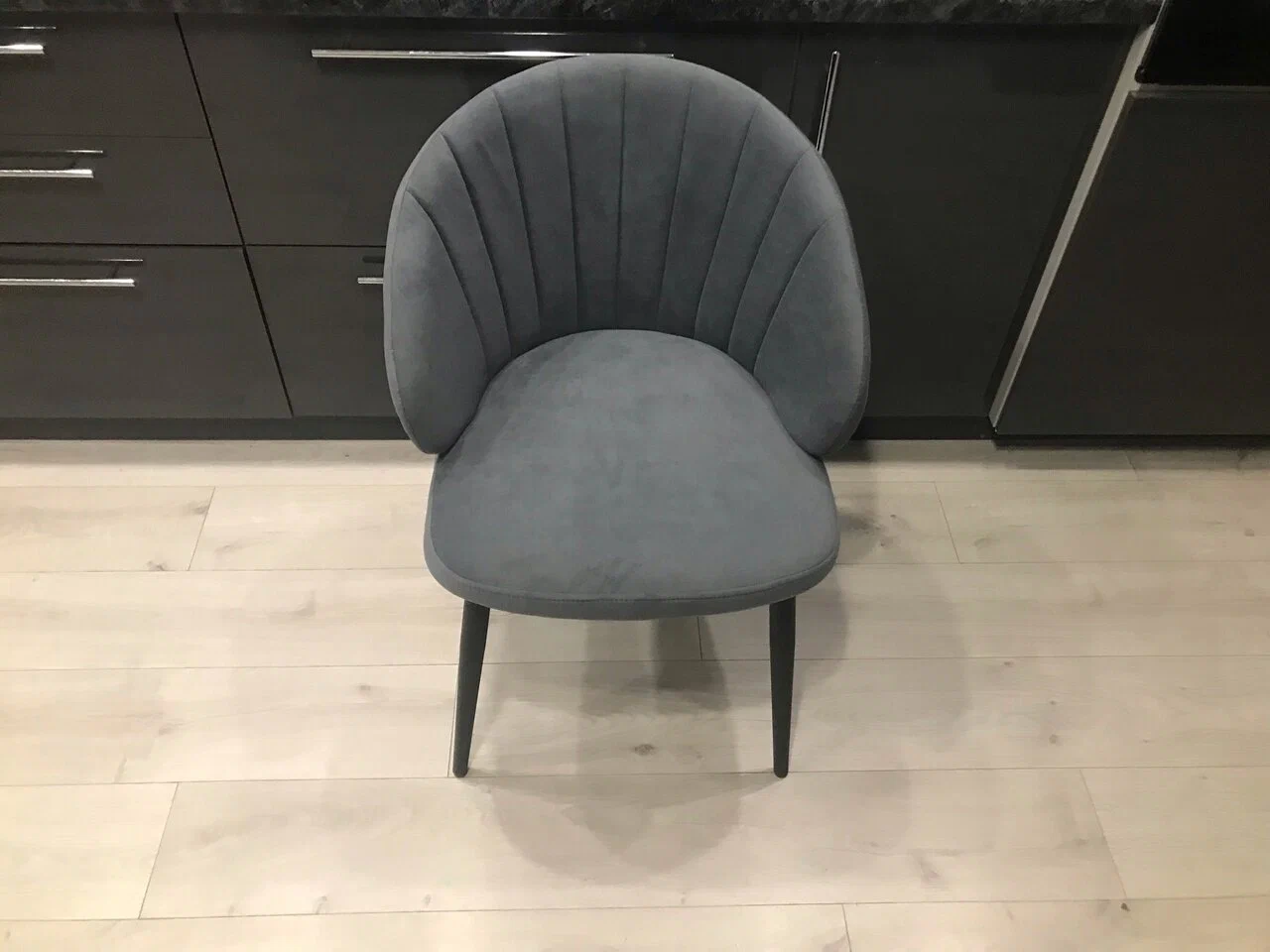 Стул З / черный /велюр серый