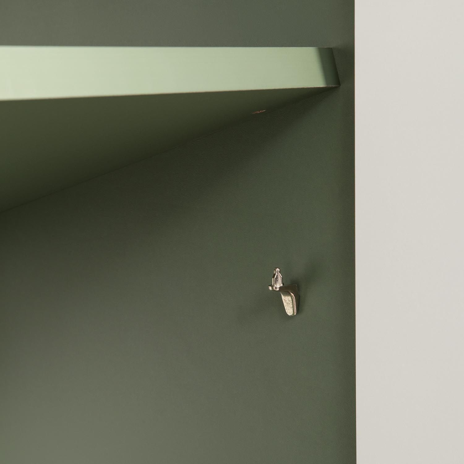 Марион шкаф-пенал 16.333.01 Дымчатый зеленый / Олива шагрень