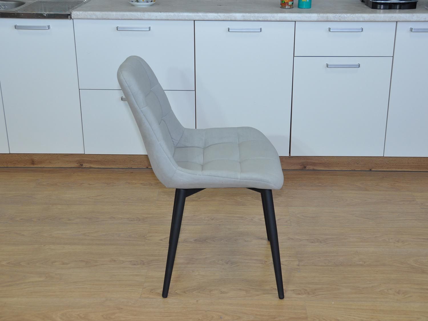 Стул Р / черный /велюр светло-серый