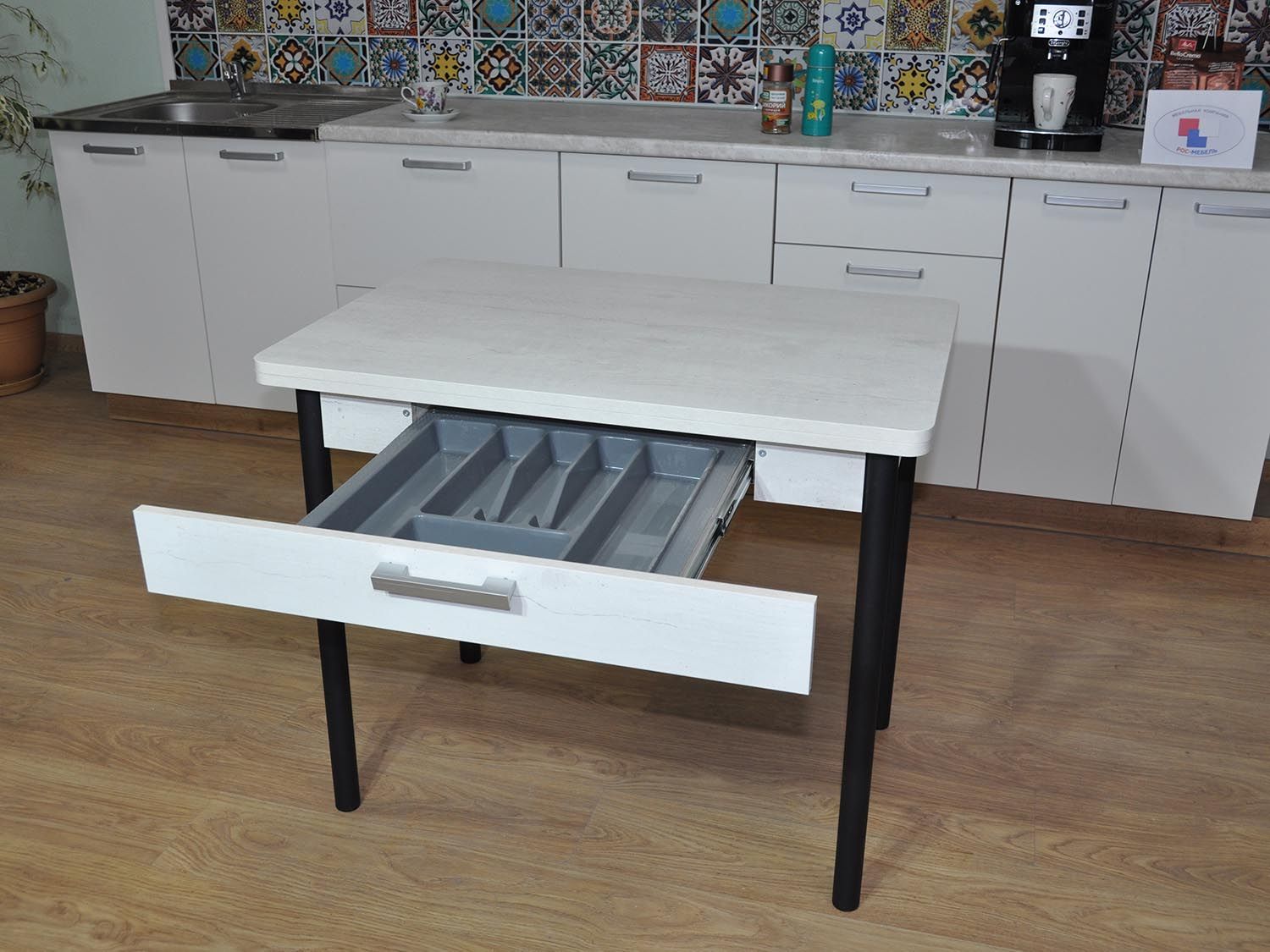 Симпл стол обеденный раскладной с ящиком / бетон белый/черный