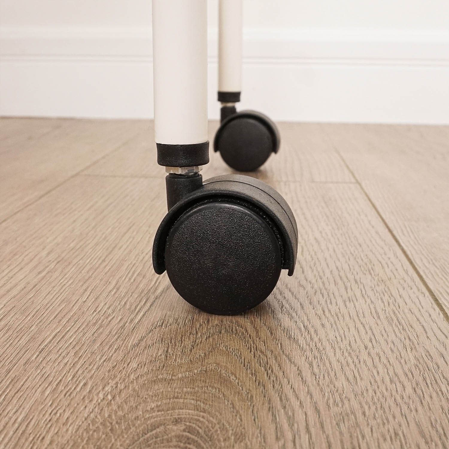 Вешалка гардеробная Валенсия 32М Белый